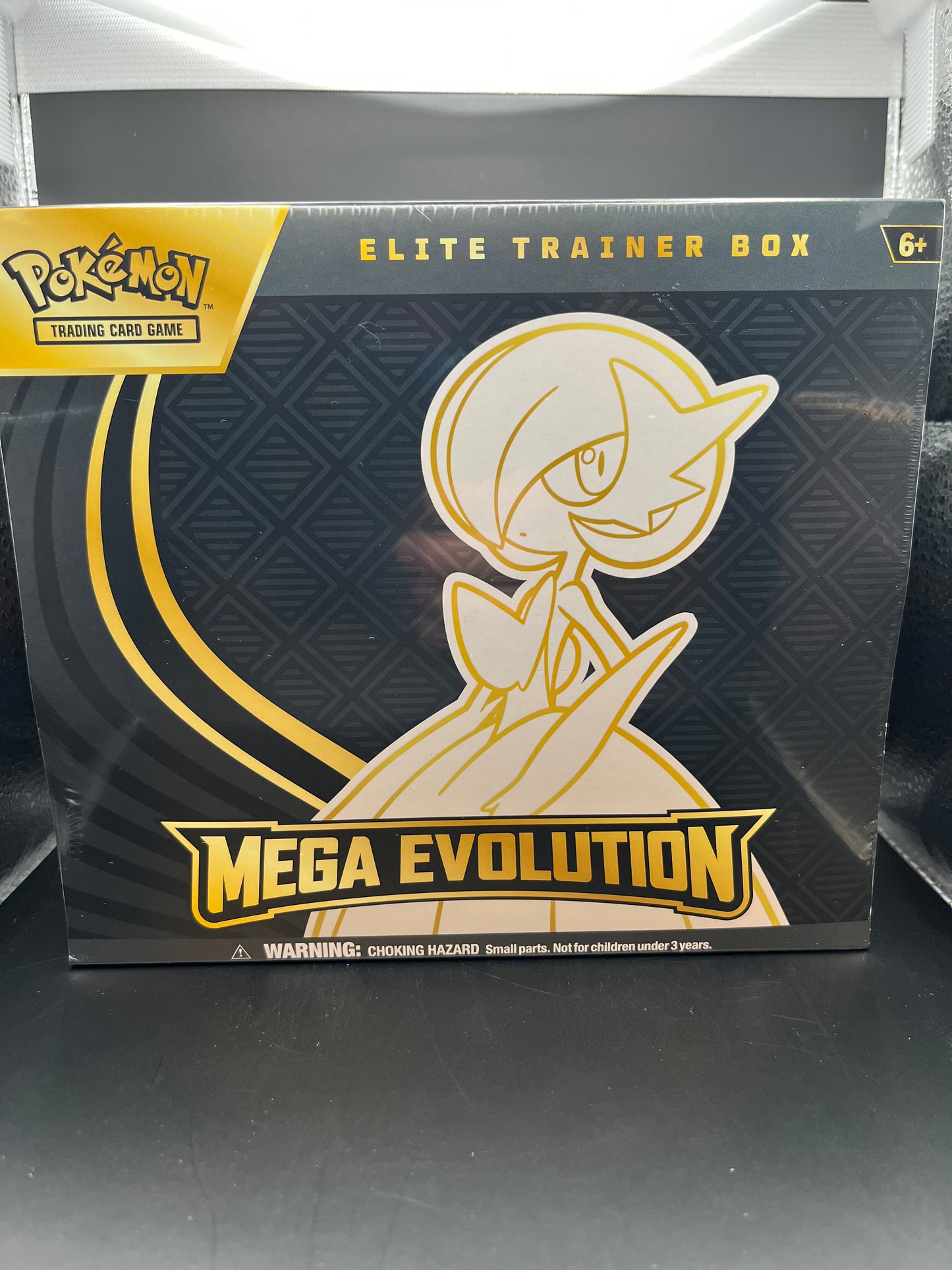 Pokémon: Mega Evolution Elite Trainer Box